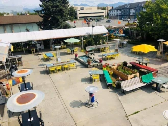 Bernie's Bungalow Lounge