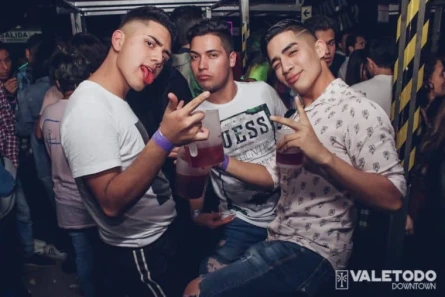 ValeTodo DownTown Lima