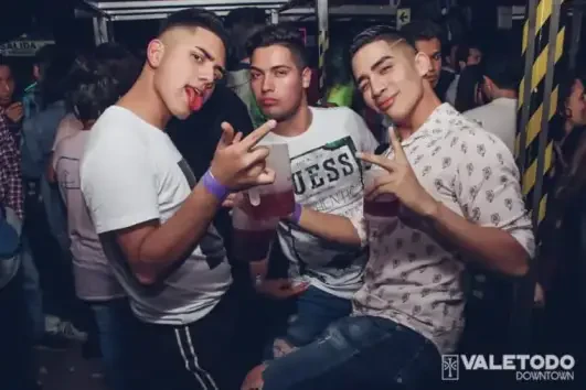 ValeTodo DownTown Lima