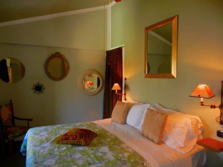 23 Bellaugello Gay Guest House