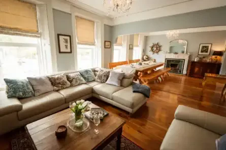 Nr 14 Wolfe Tone Square