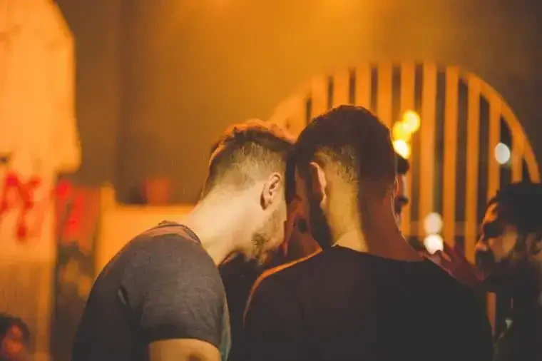 Mambembe - (Temporarily Closed)