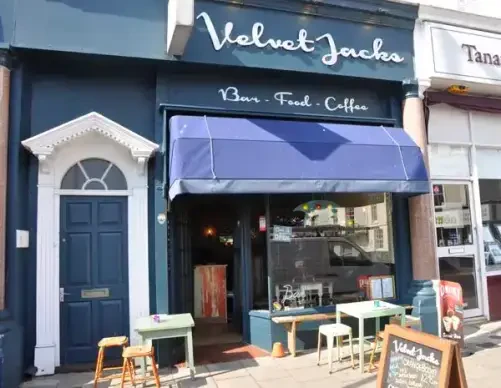 Velvet Jacks - (Kapalı)