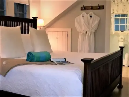 Candleberry Inn