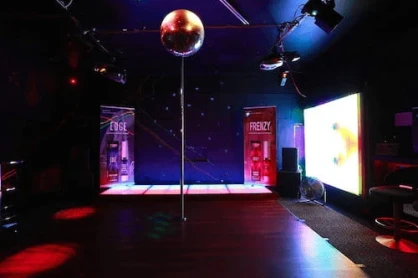 chateau-vino-gold-coast-gay-cruise-club-main