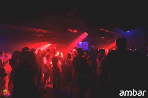 Klub dansa gay Ambar Nightclub di Perth