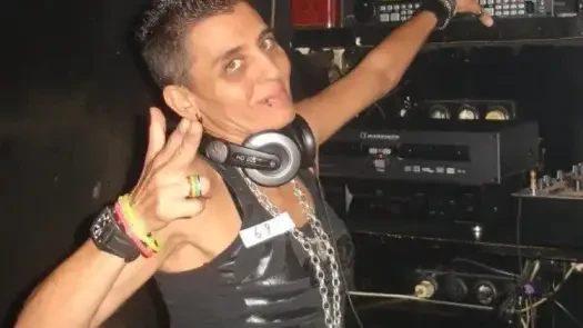 La Rosa - [TEMPORARILY CLOSED]