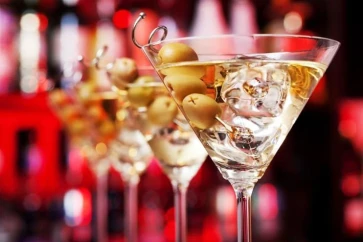 Gin & Olives Garden Bar (INFORMADO CERRADO)