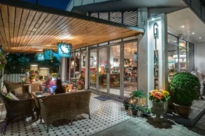 GINGER & Kafe @ The House