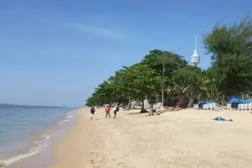 Dongtan Gay Beach at Jomtien