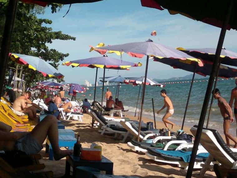 Dongtan Gay Beach w Jomtien