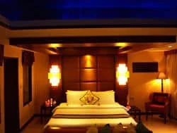 Room Club Residence Suites - CLOSED
