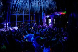 CÉ LA VI Bangkok - CLOSED