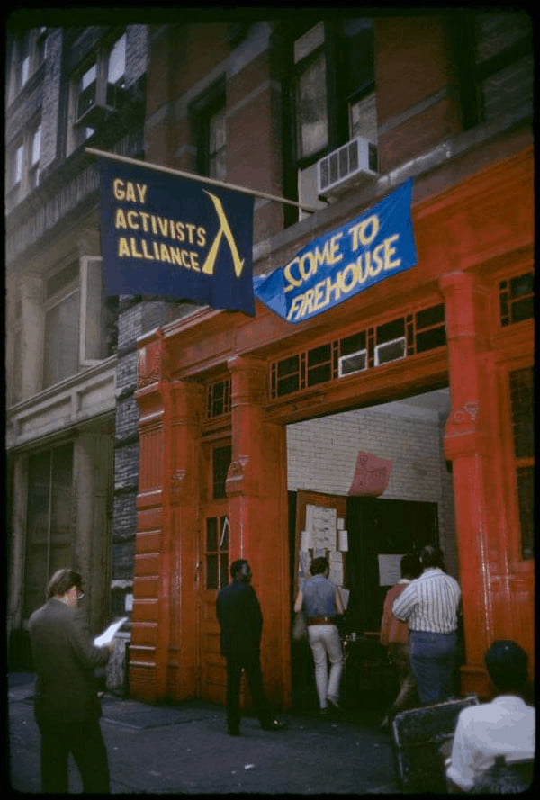 Bombeiro da Aliança de Ativistas Gay