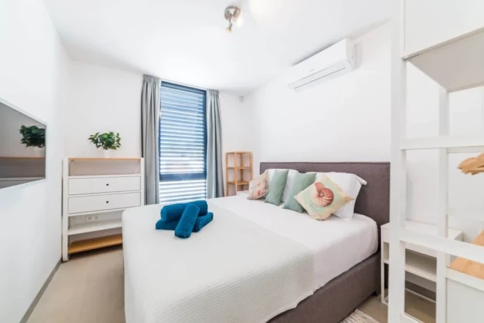 Hasta La Vista Royal