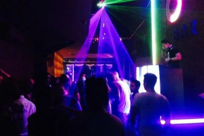 F Bar (Face Bar)