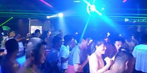 hi-bar-kaohsiung-gay-bar-main