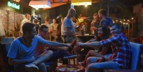 WOOP WOOP Bar & Food