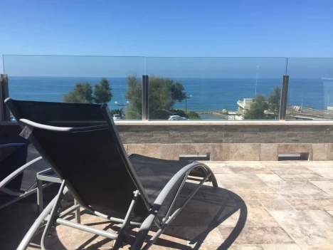 Nautilus B & B
