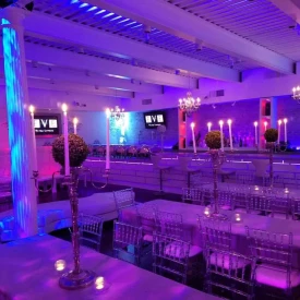 Eve Ultra Lounge