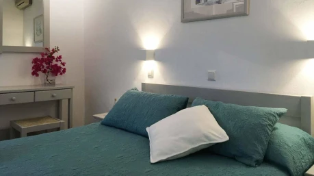 Stefano Apartments