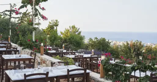 Monastery Cretan Eatery - FERMÉ (REPORTE)