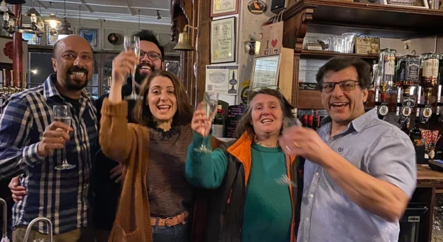 BACK TO THE 80'S BACK TO THE 80'S