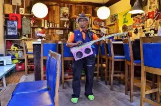 Fred's Revolucion - Escolta