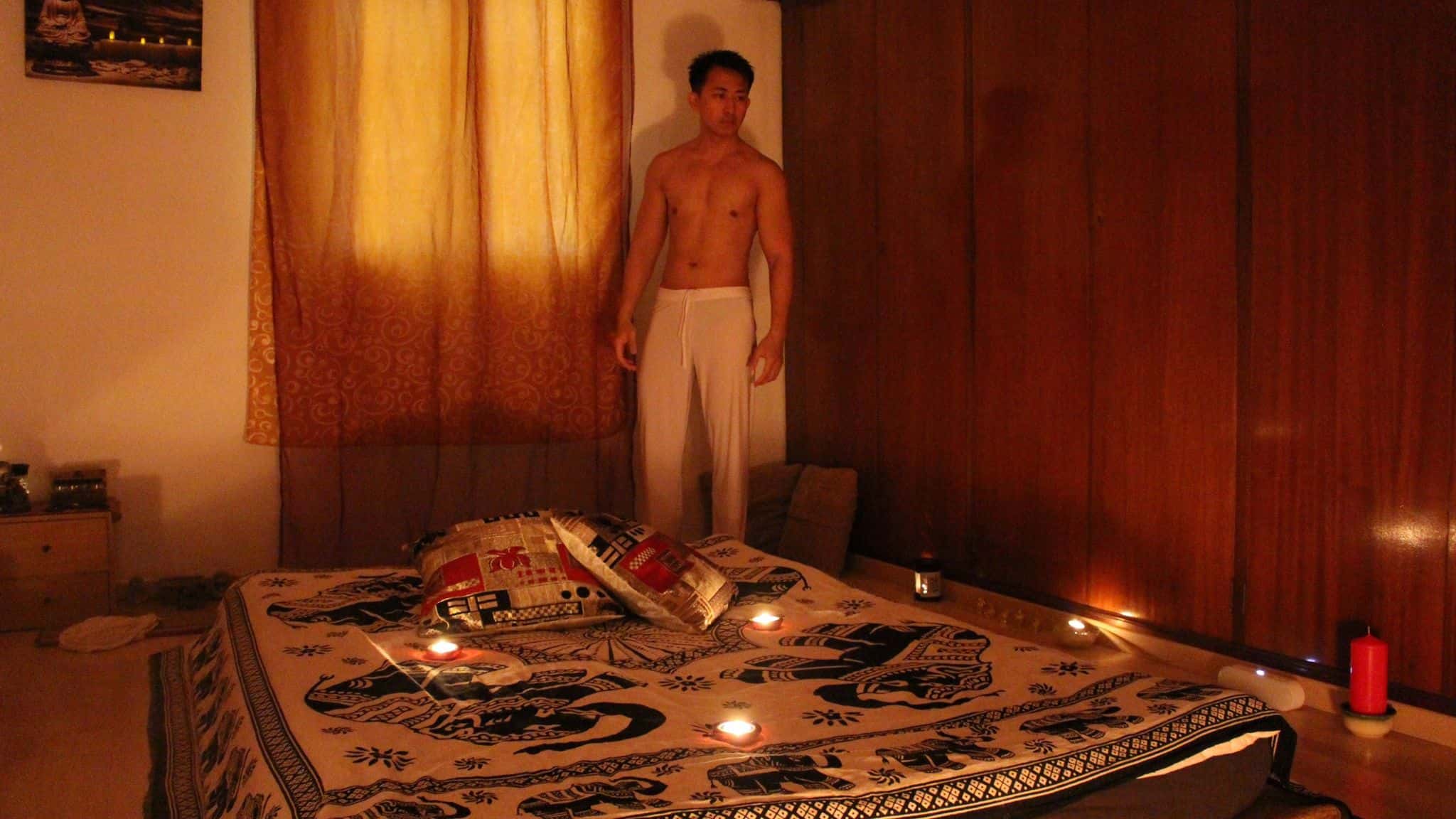 Orientalny masaż dla gejów Romeo Barcelona