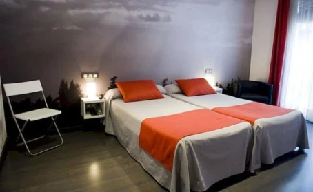 Hotel Curious