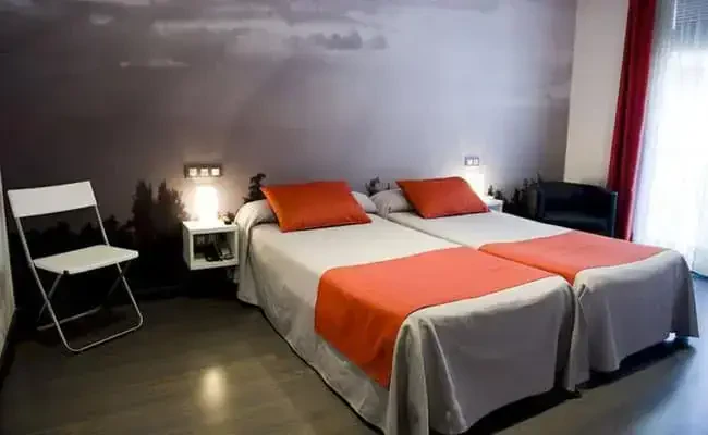 Hotel Curious