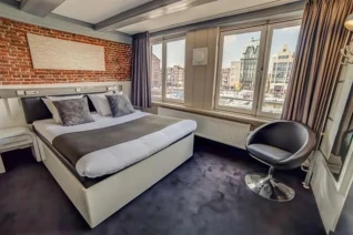 Hotel CC