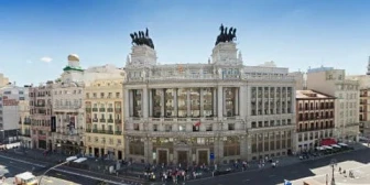 Hotel Regina main