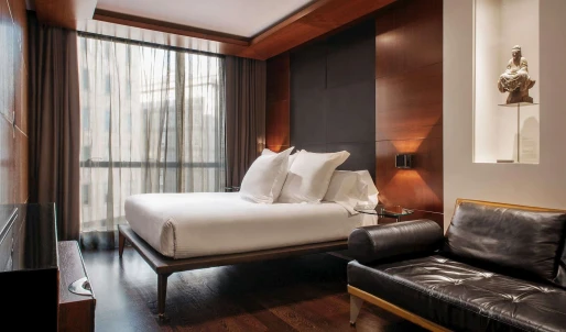 Urban Hotel