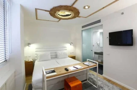 ArtPlus Hotel