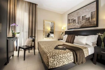 Yes Hotel