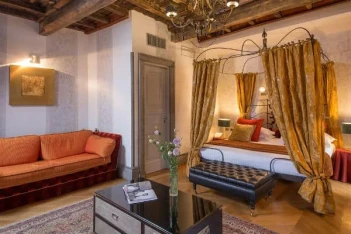 The Inn At The Roman Forum