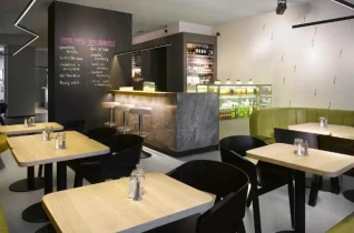 O ICON Hotel & Lounge