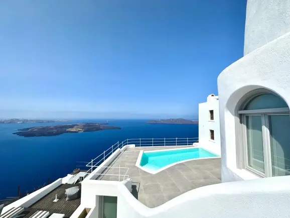 Eteoro Suites