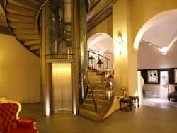 Hotel Seni Istana Borghese