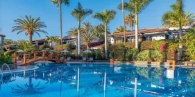 Seaside Grand Hotel Residencia