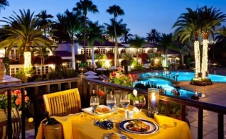 Seaside Grand Hotel Residencia