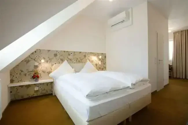 Domstern Hotel
