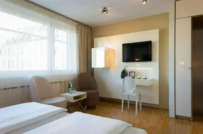 Hotel Santo