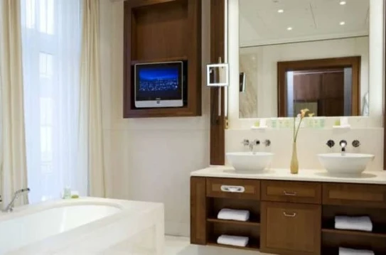 Excelsior Hotel Ernst