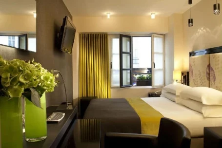 Hotel Caron Paris 1a