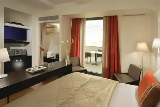 O and B Athens Boutique Hotel