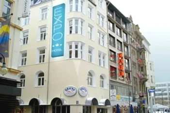 Expo Hotel