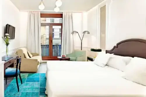 H10 Villa De La Reina