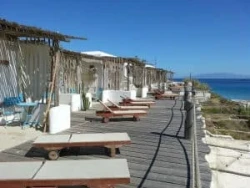 Estúdios e casas à beira-mar